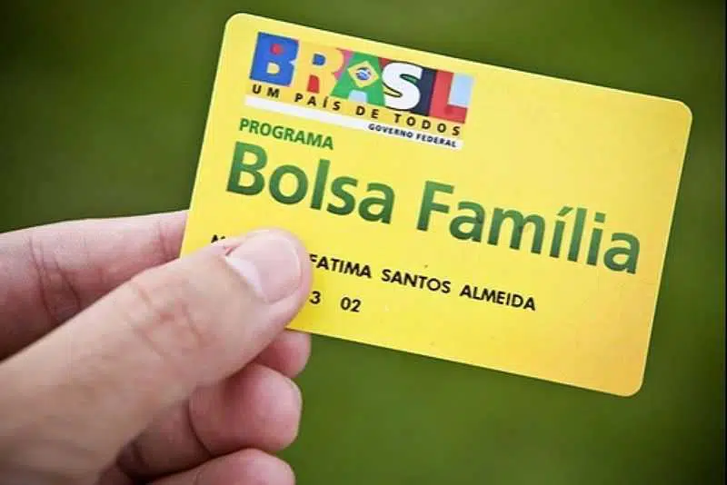 Resultado de imagem para bolsa familia