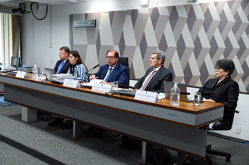 Colegiado foi presidido pelo ministro do STJ Luis Felipe Salomão, e teve Marco Aurélio Belizze como vice. Flavio Tartuce e Rosa Maria de Andrade Nery foram os relatores - Foto: Roque de Sá/Agência Senado